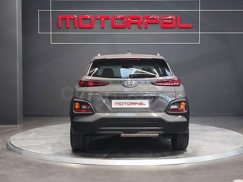 Usado Hyundai Kona 141 CV (103 kW) 2020 Gris SUV