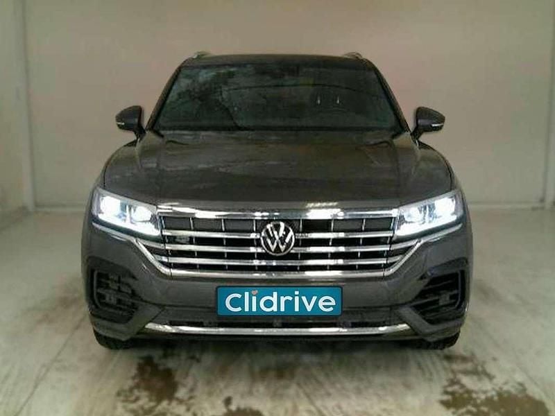 Usado VW Touareg 286 CV (210 kW) 2022 Gris SUV