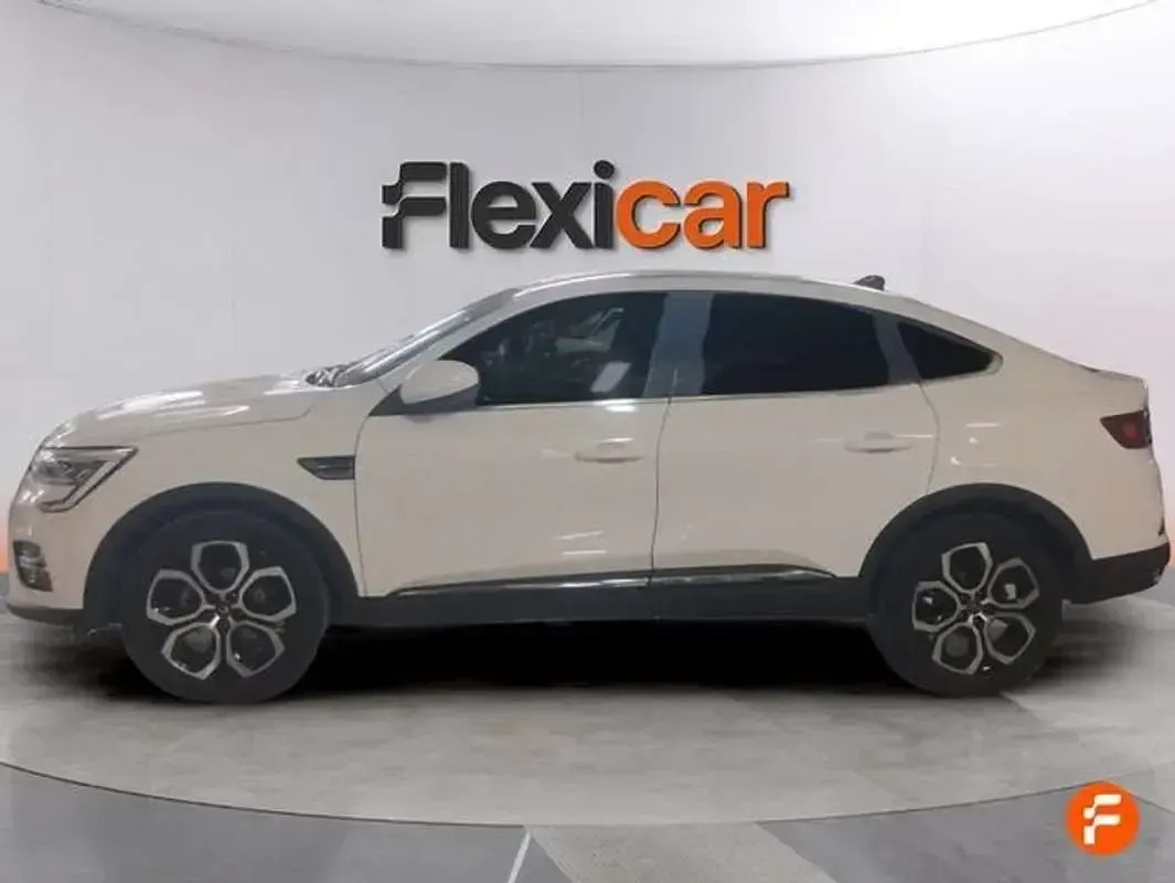 Usado Renault Arkana Equilibre 140 CV (102 kW) 2022 Blanco SUV