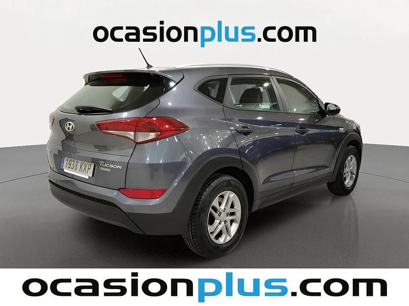 Usado Hyundai Tucson 115 CV (84 kW) 2018 Gris SUV