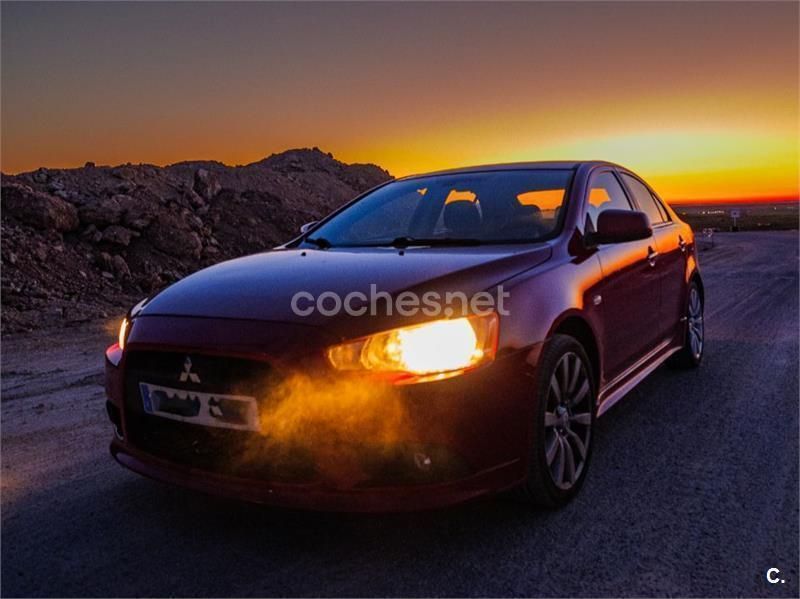 Rojo Usado 2008 Mitsubishi Lancer Sportback Inform Berlina | 5570 € - Imagen 1/4