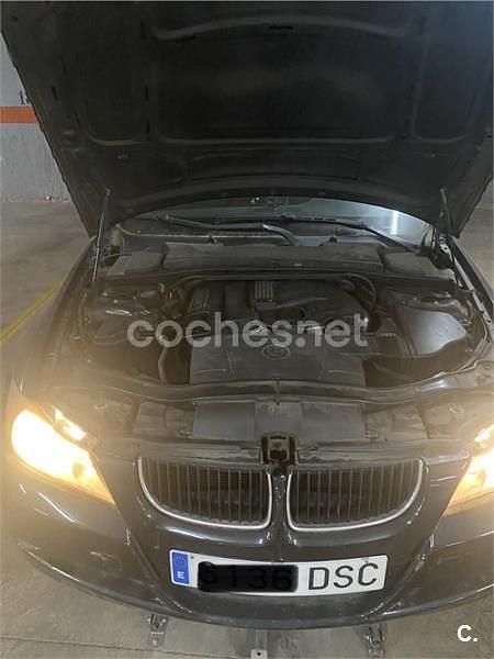 Usado BMW 320 150 CV (110 kW) 2005 Negro Familiar