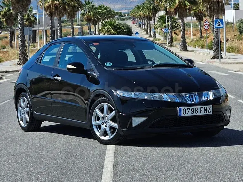 Usado Honda Civic Executive 140 CV (102 kW) 2007 Negro Berlina