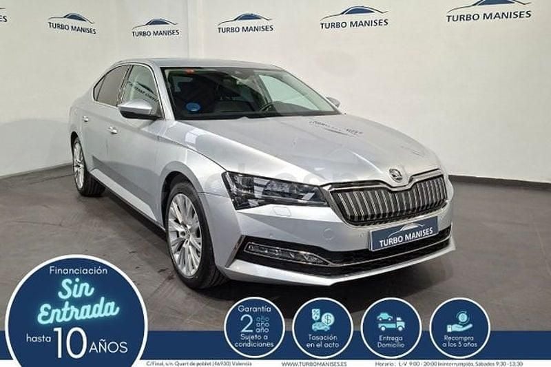 Gris / plata Usado 2021 Skoda Superb Style Berlina | 20.990 € (Precio justo) - Imagen 1/4