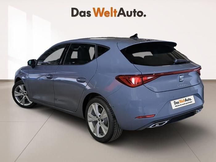 Gris Usado 2025 Seat Leon ST FR Familiar | 26.490 € (Precio justo) - Imagen 1/4