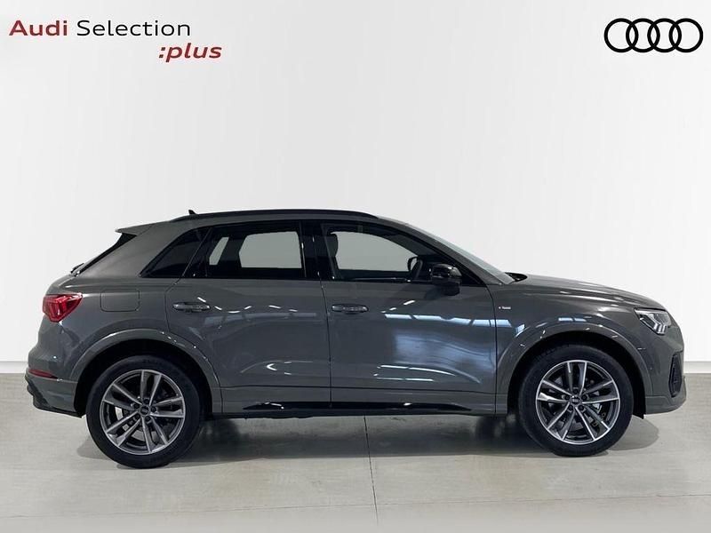 Usado Audi Q3 Ambiente 150 CV (110 kW) 2024 Gris SUV
