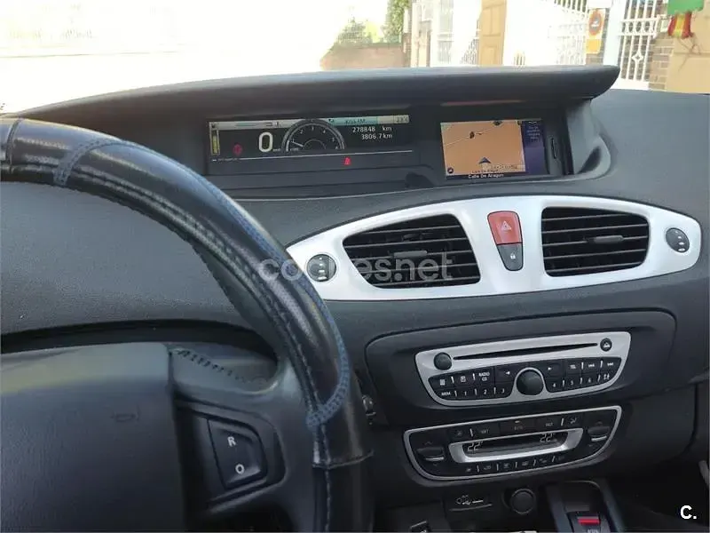 Usado Renault Scenic E-Tech Dynamique 130 CV (95 kW) 2010 Azul Monovolumen