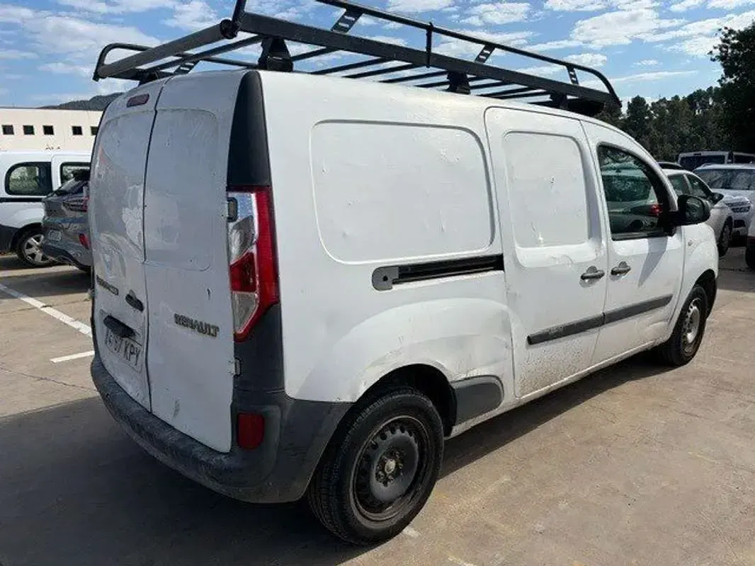 Usado Renault Kangoo 90 CV (66 kW) 2018 Blanco Monovolumen