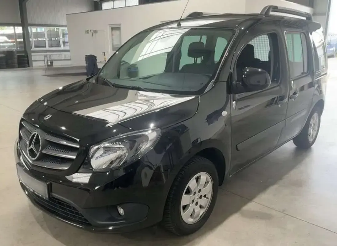 Usado Mercedes Citan 111 116 CV (85 kW) 2019 Negro Monovolumen