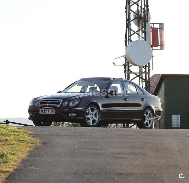 Granate Usado 2006 Mercedes E320 Avantgarde Berlina | 9999 € (Precio justo) - Imagen 1/4