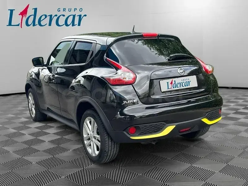 Usado Nissan Juke N-Connecta 115 CV (84 kW) 2016 Negro SUV
