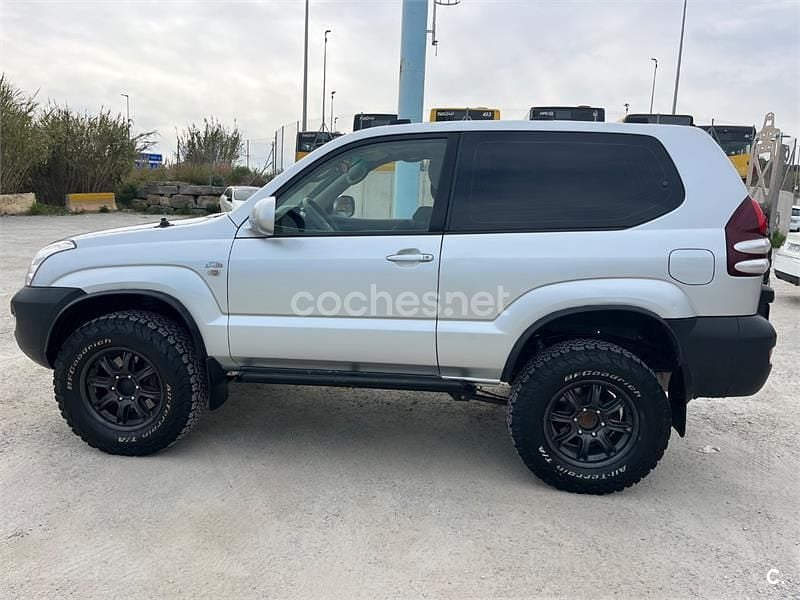Usado Toyota Land Cruiser 163 CV (119 kW) 2005 Gris / plata SUV