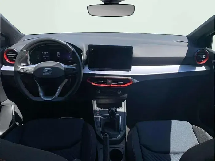 Usado Seat Ibiza FR 115 CV (84 kW) 2025 Gris Utilitario