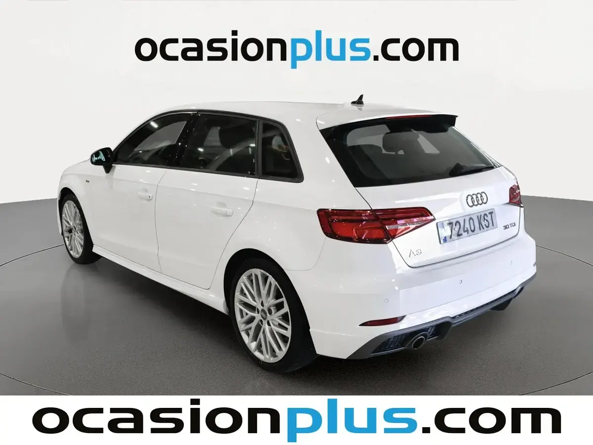Usado Audi A3 S-Line 116 CV (85 kW) 2019 Berlina