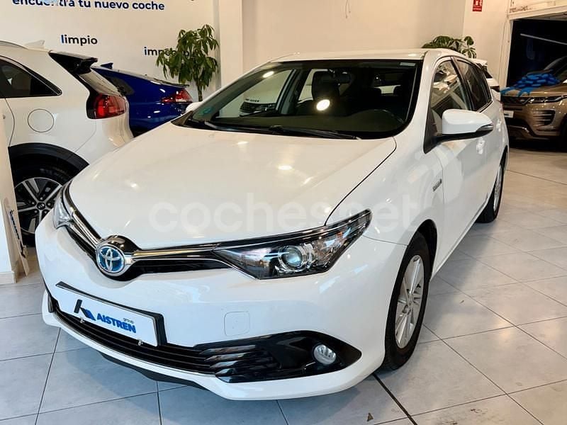 Blanco Usado 2016 Toyota Auris Hybrid Business Edition Berlina | 13.300 € (Precio justo) - Imagen 1/4