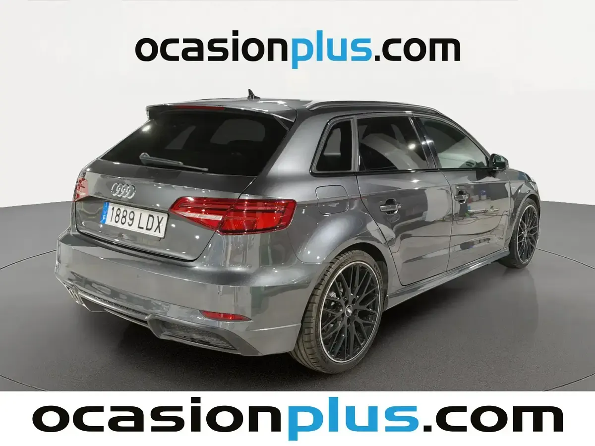 Usado Audi Q3 S-Line 150 CV (110 kW) 2020 Gris SUV