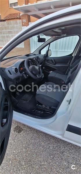 Usado Peugeot Partner Tepee Access 75 CV (55 kW) 2016 Blanco Monovolumen