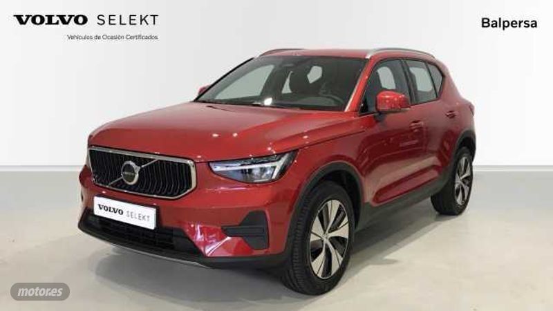 Rojo Nuevo 2025 Volvo XC40 Core SUV | 39.990 € (Precio justo) - Imagen 1/4