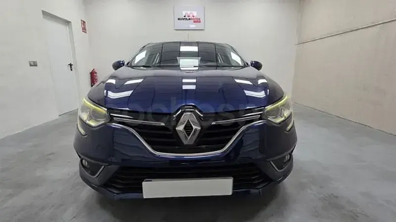 Usado Renault Mégane IV Intens 130 CV (95 kW) 2016 Azul Berlina