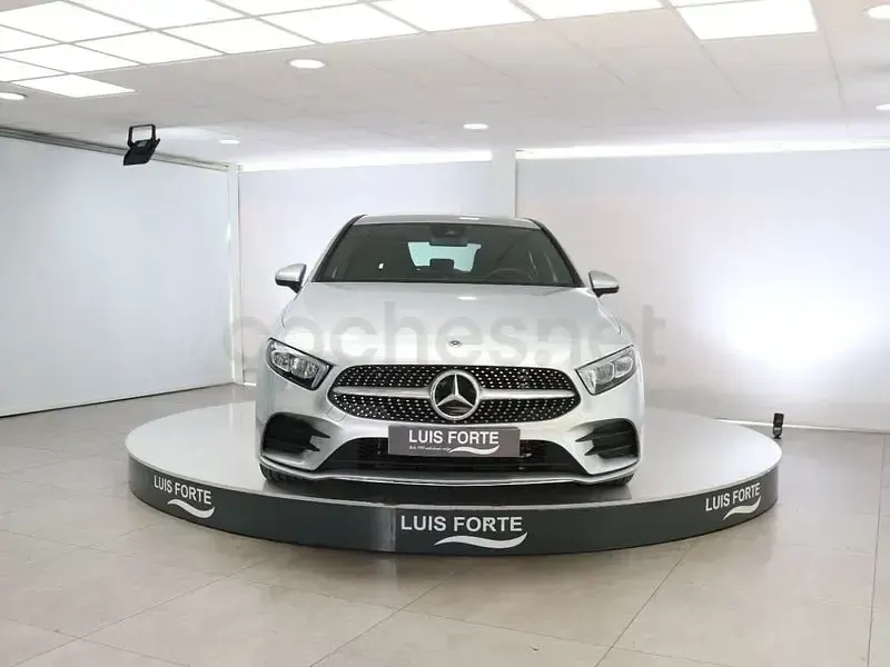 Usado Mercedes A180 116 CV (85 kW) 2023 Blanco Berlina