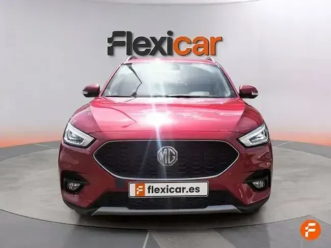 Usado MG ZS Luxury 111 CV (81 kW) 2022 Rojo SUV