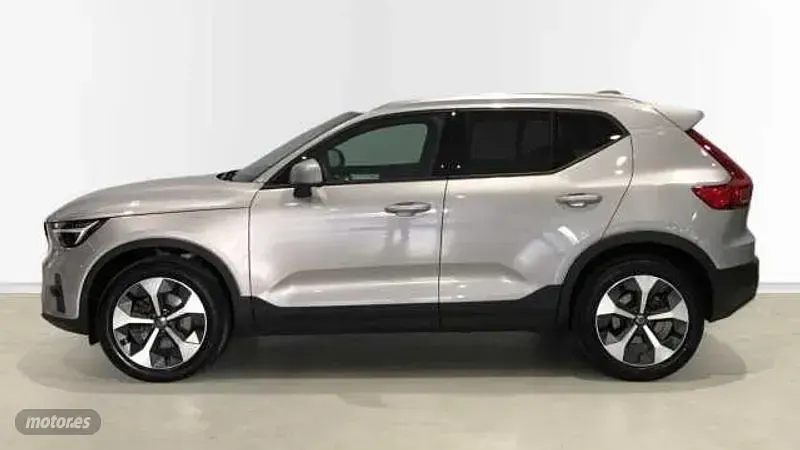 Usado Volvo XC40 Core 2024 Plateado SUV