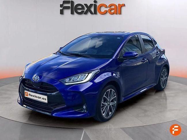 Usado Toyota Yaris Hybrid Plus 116 CV (85 kW) 2024 Azul