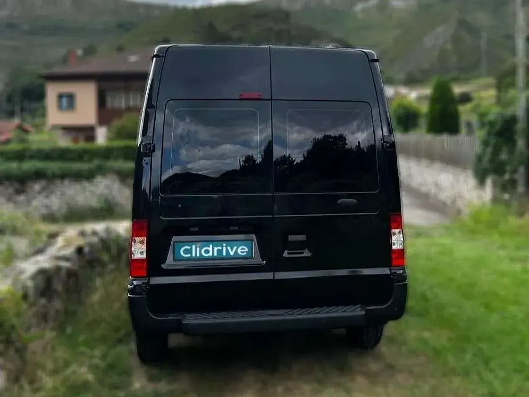 Usado Ford Transit 125 CV (91 kW) 2013 Negro Van