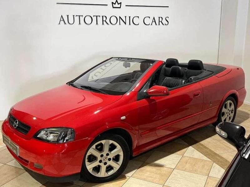 Używany Opel Astra 147 KM (108 kW) 2003 Czerwony Kabriolet