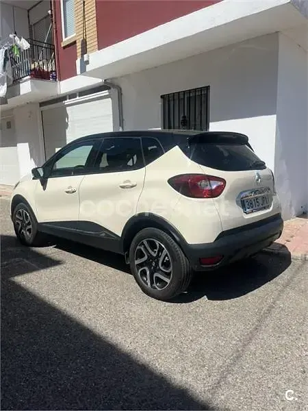 Usado Renault Captur Zen 90 CV (66 kW) 2016 Blanco SUV
