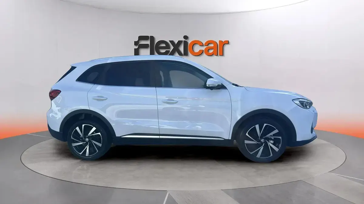 Usado MG ZS Luxury 197 CV (144 kW) 2025 Blanco SUV
