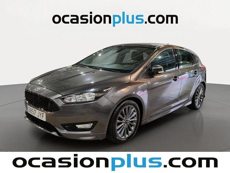 Gris Usado 2017 Ford Focus ST-Line Utilitario | 10.000 € (Precio justo) - Imagen 1/4