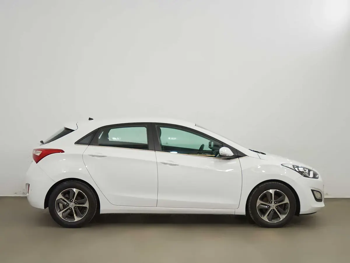 Usado Hyundai i30 110 CV (80 kW) 2015