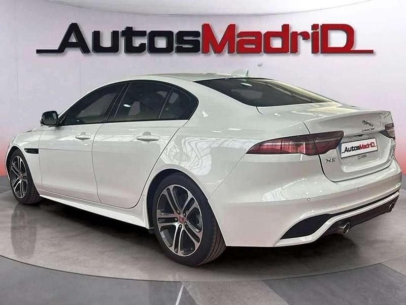 Usado Jaguar XE R-Dynamic 250 CV (183 kW) 2020 Blanco Berlina