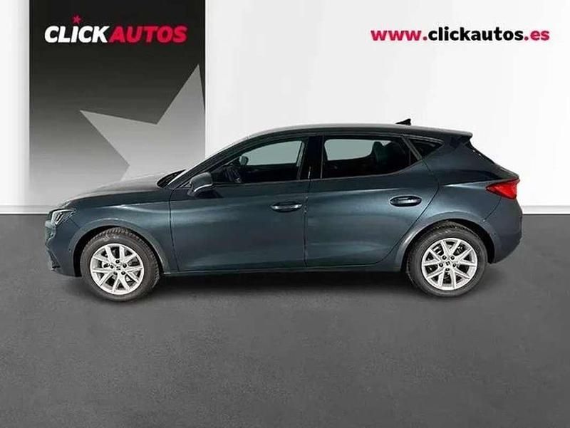 Usado Seat Leon Style 116 CV (85 kW) 2025 Gris Utilitario