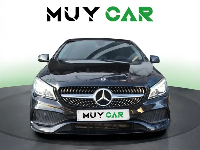 Usado Mercedes CLA220 177 CV (130 kW) 2018 Negro Coupe