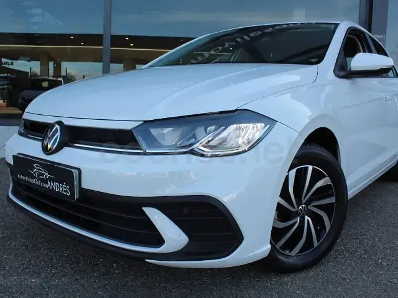 Usado VW Polo Life 95 CV (69 kW) 2022 Blanco Utilitario