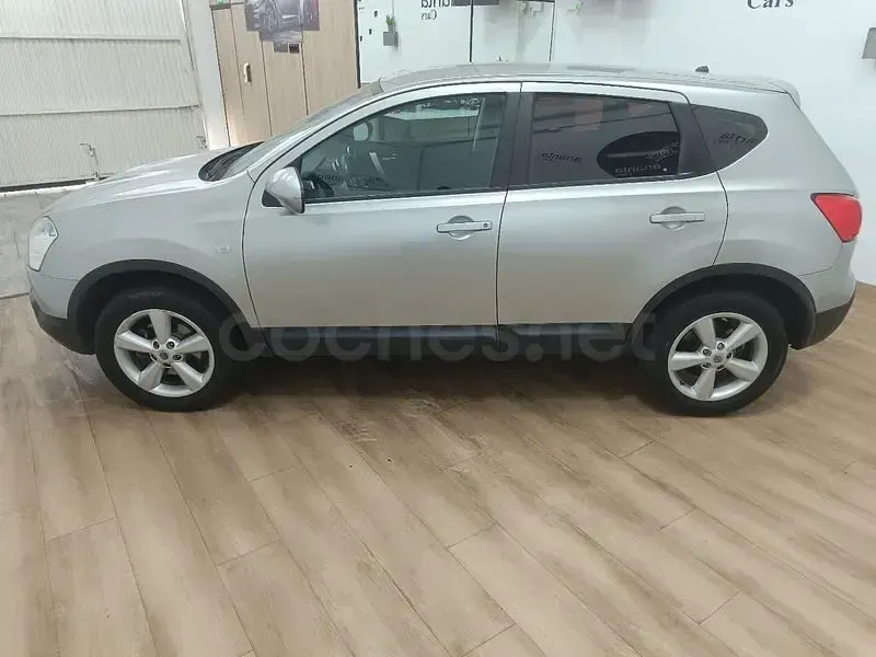 Usado Nissan Qashqai Acenta 140 CV (102 kW) 2009 Gris / plata SUV
