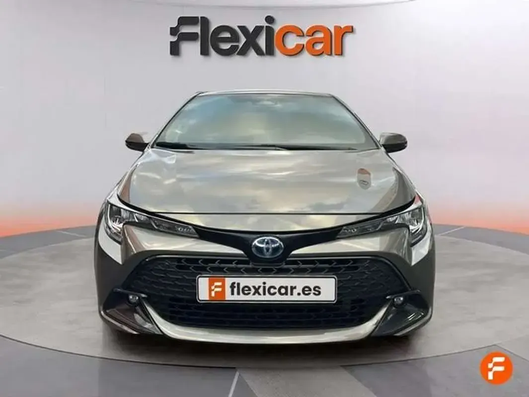 Usado Toyota Corolla Active 140 CV (102 kW) 2024 Gris Utilitario