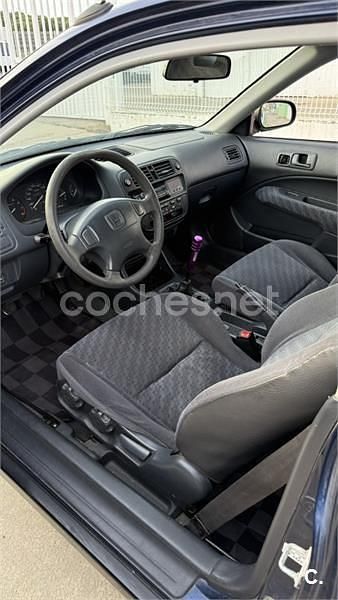 Usado Honda Civic S 90 CV (66 kW) 2000 Azul Berlina