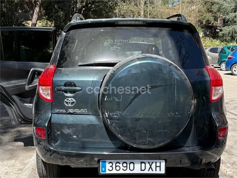 Usado Toyota RAV4 Premium 177 CV (130 kW) 2006 Negro SUV