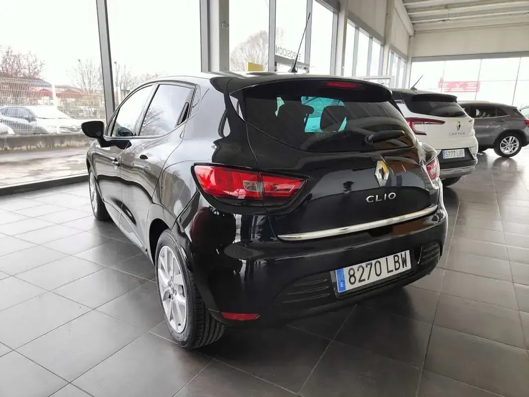 Usado Renault Clio Intens 101 CV (74 kW) 2019 Negro Utilitario