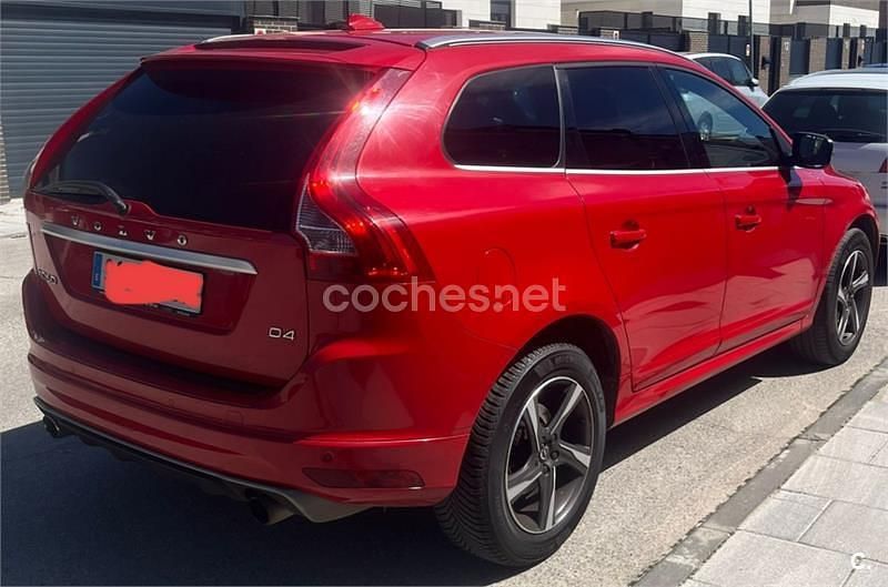 Usado Volvo XC60 Kinetic 181 CV (133 kW) 2015 Rojo SUV