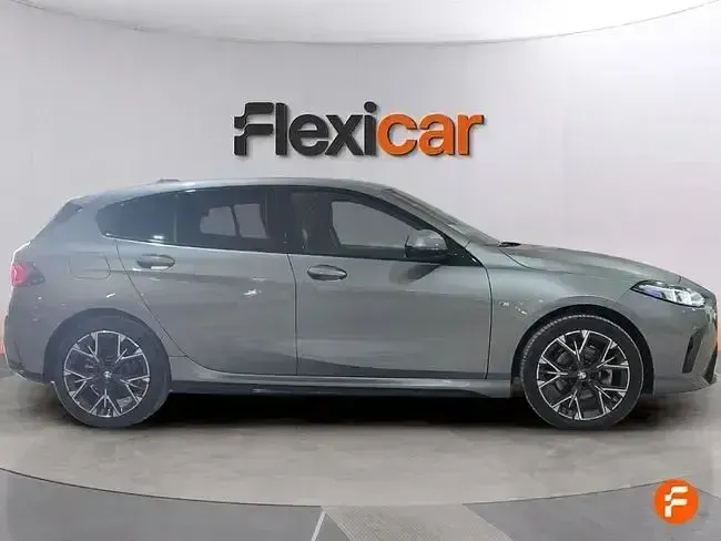 Używany BMW 120 163 KM (119 kW) 2025 Szary Hatchback