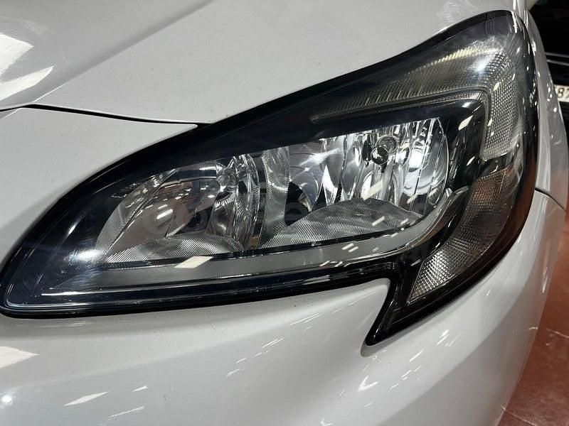 Usado Opel Corsa Selective 95 CV (69 kW) 2016 Blanco Utilitario