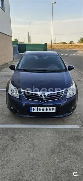 Usado Toyota Avensis Advance 150 CV (110 kW) 2012 Negro Berlina