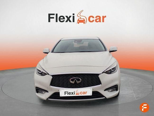 Usado Infiniti Q30 Premium 122 CV (89 kW) 2018 Blanco Utilitario