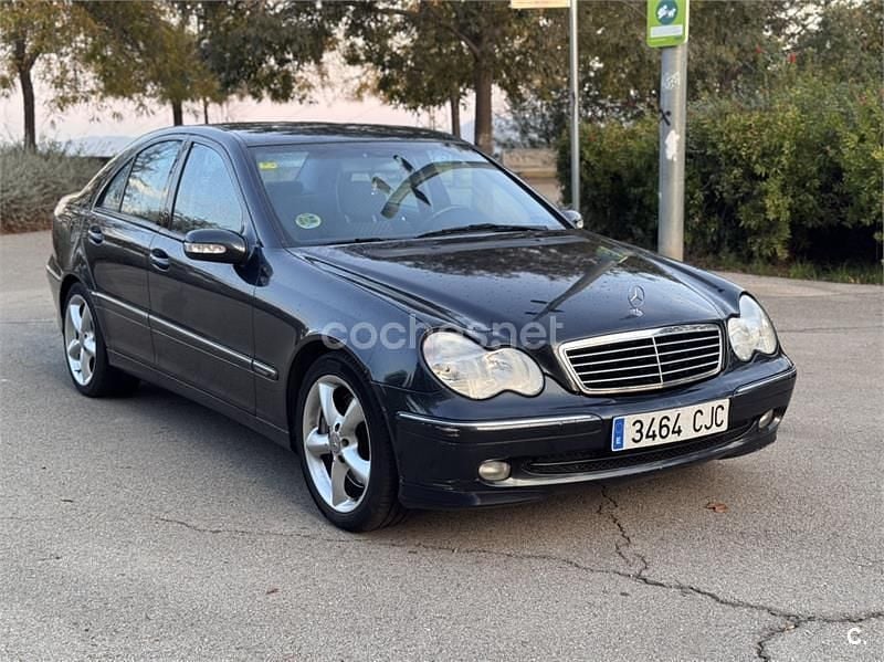Azul Usado 2005 Mercedes C180 Avantgarde Berlina | 3999 € (Super precio) - Imagen 1/4