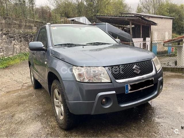 Usado Suzuki Grand Vitara 129 CV (94 kW) 2006 Gris / plata SUV