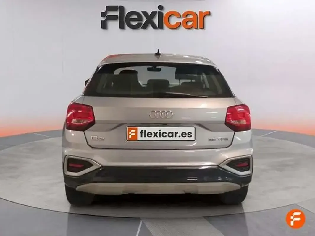 Usado Audi Q2 150 CV (110 kW) 2023 Gris SUV